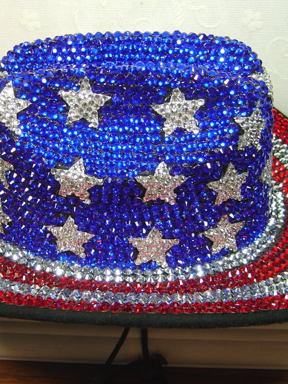 Sparkly, glitzy stars & stripes patriotic western style cowboy hat
